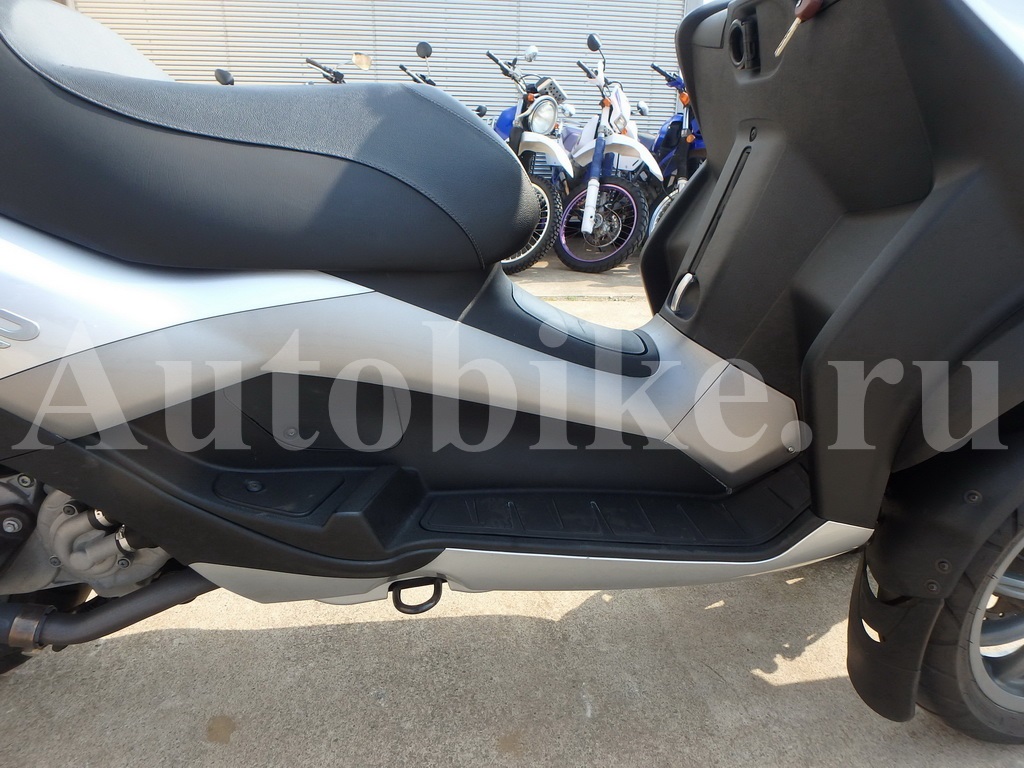 Купить мотоцикл Piaggio MP3 2008 фото 17